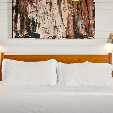 Boutique Room Steps From Downtown Mall Rose Jean - Room 4 Charlottesville Zewnętrze zdjęcie